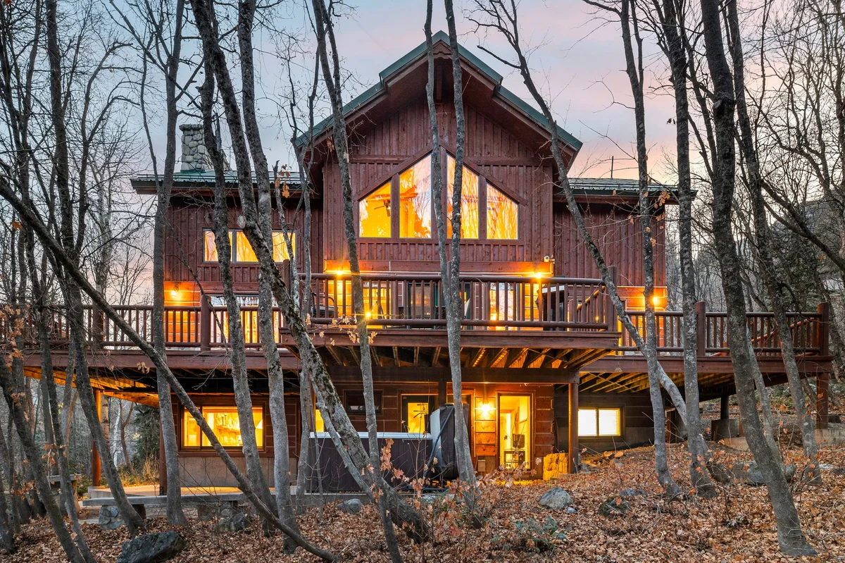 Escape Lodge #67