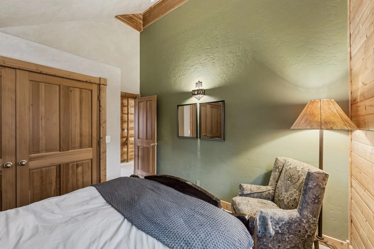 Escape Lodge #62