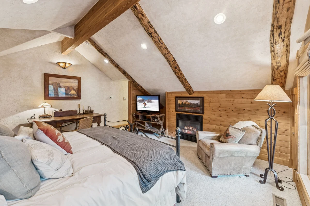 Escape Lodge #75