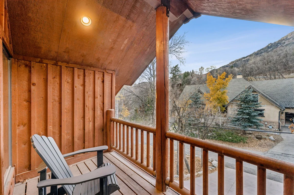Escape Lodge #85