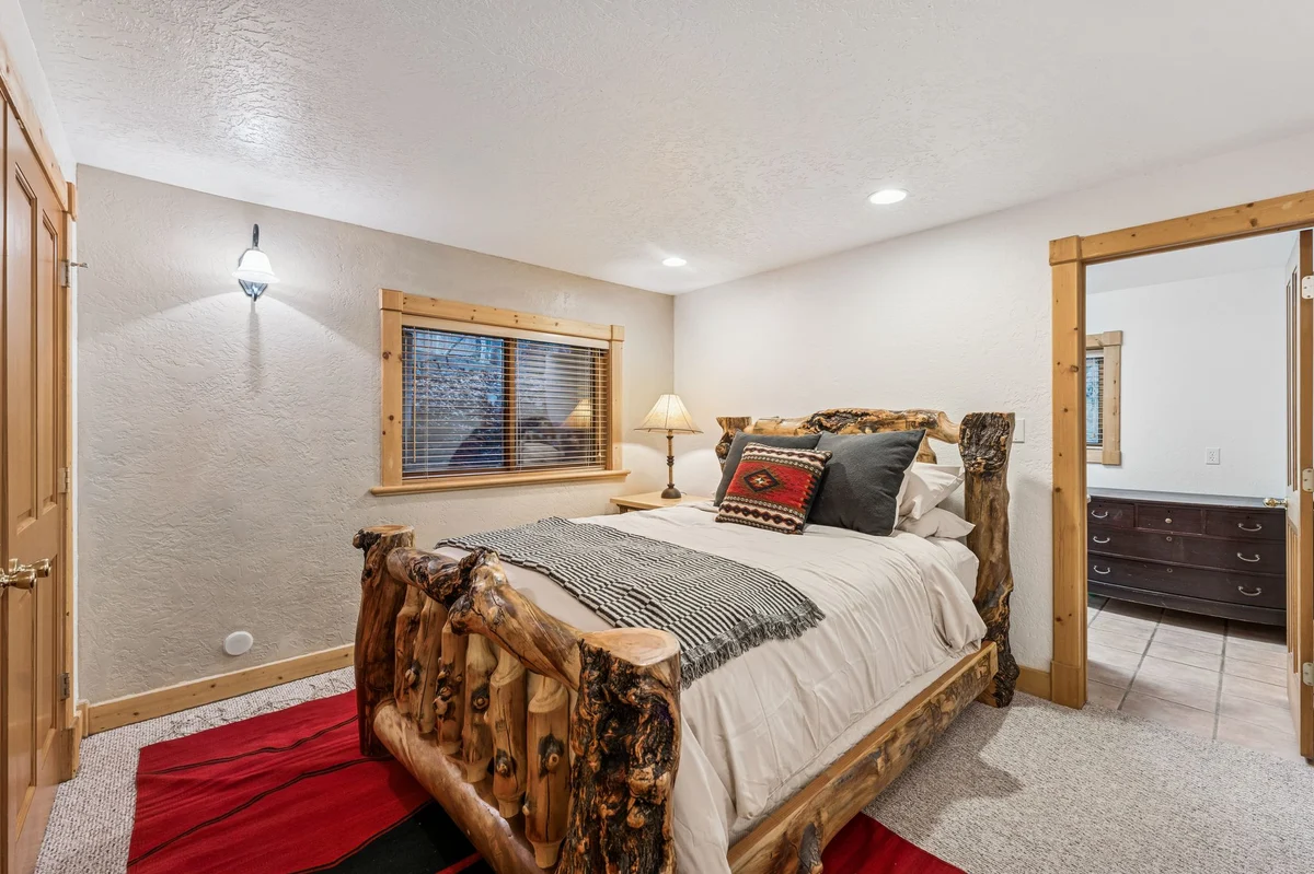 Escape Lodge #87