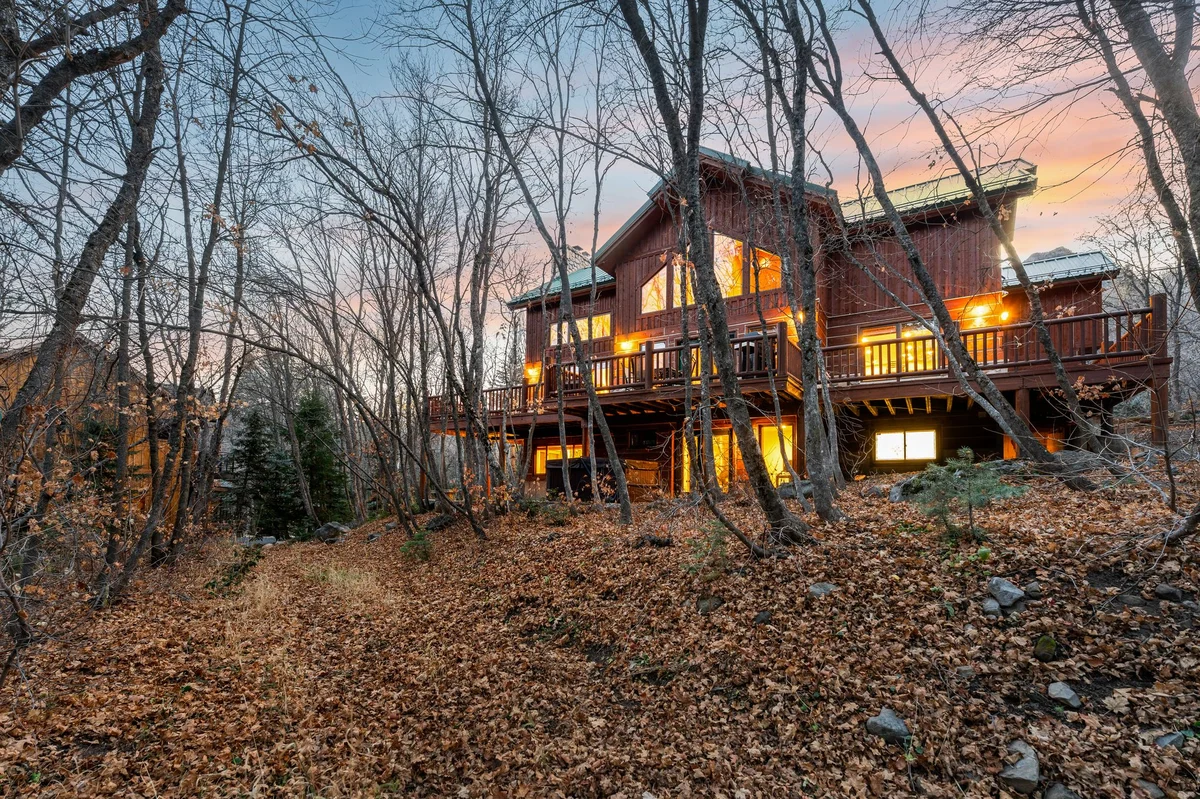 Escape Lodge #92