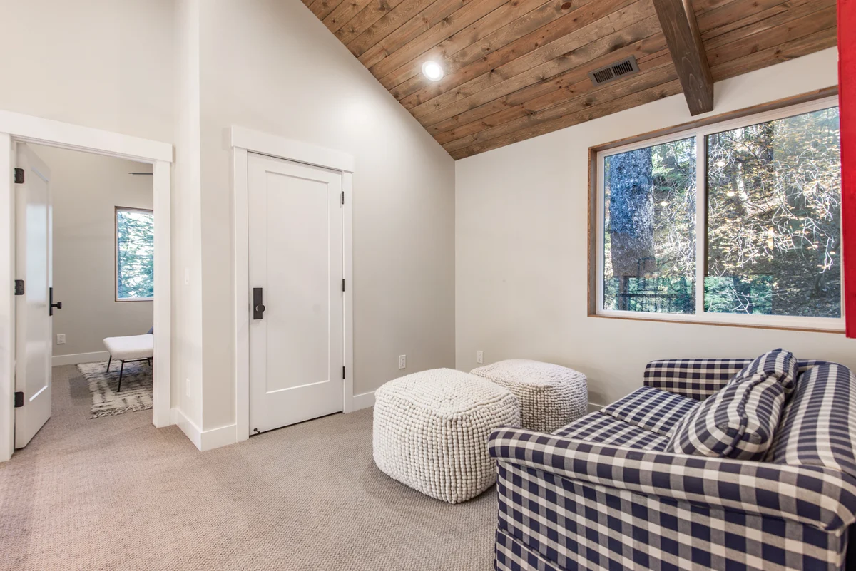 Mountain Modern #78
