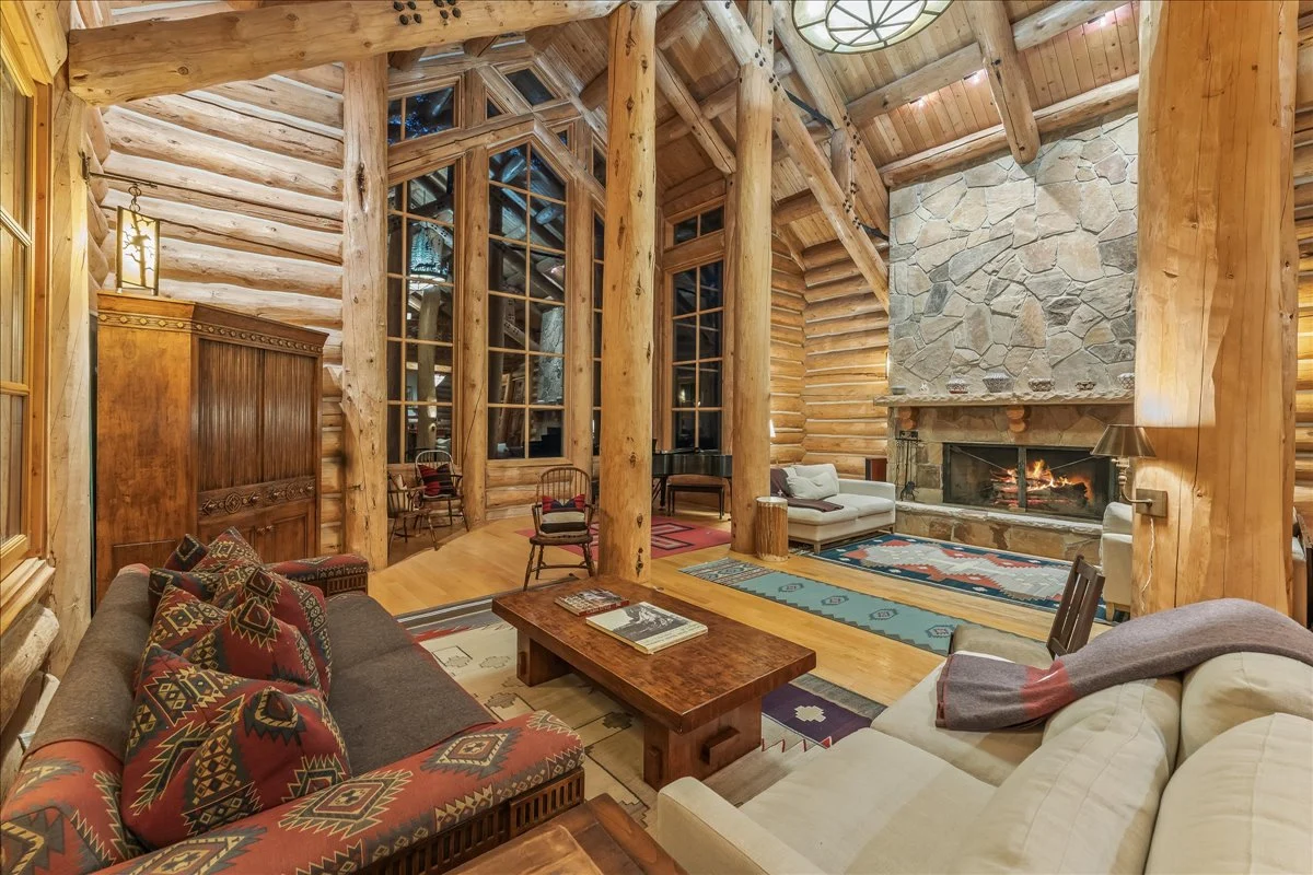 Treehouse Lodge #73
