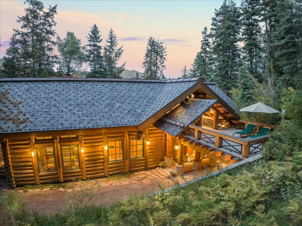 Treehouse Lodge #96