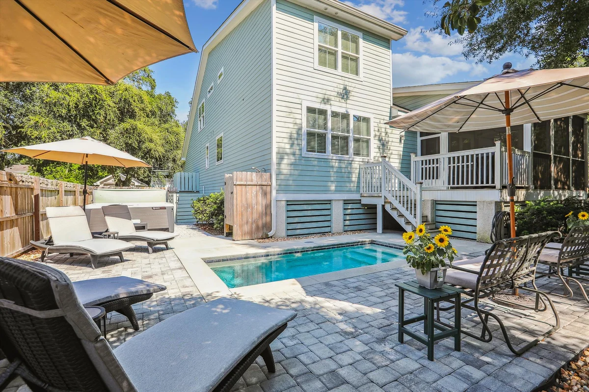 1 Azalea Street #32