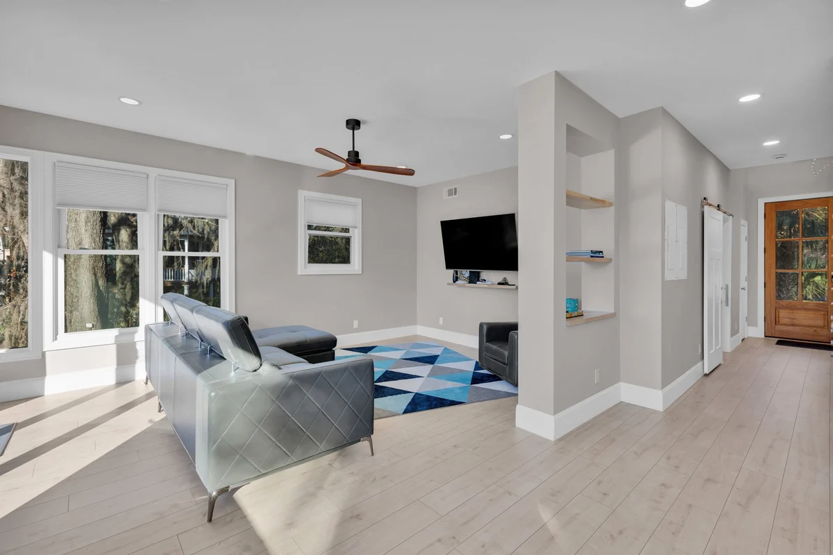 18 St. John's Place #79