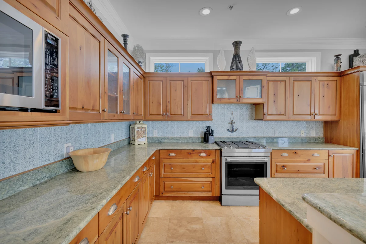 3 Urchin Manor #89