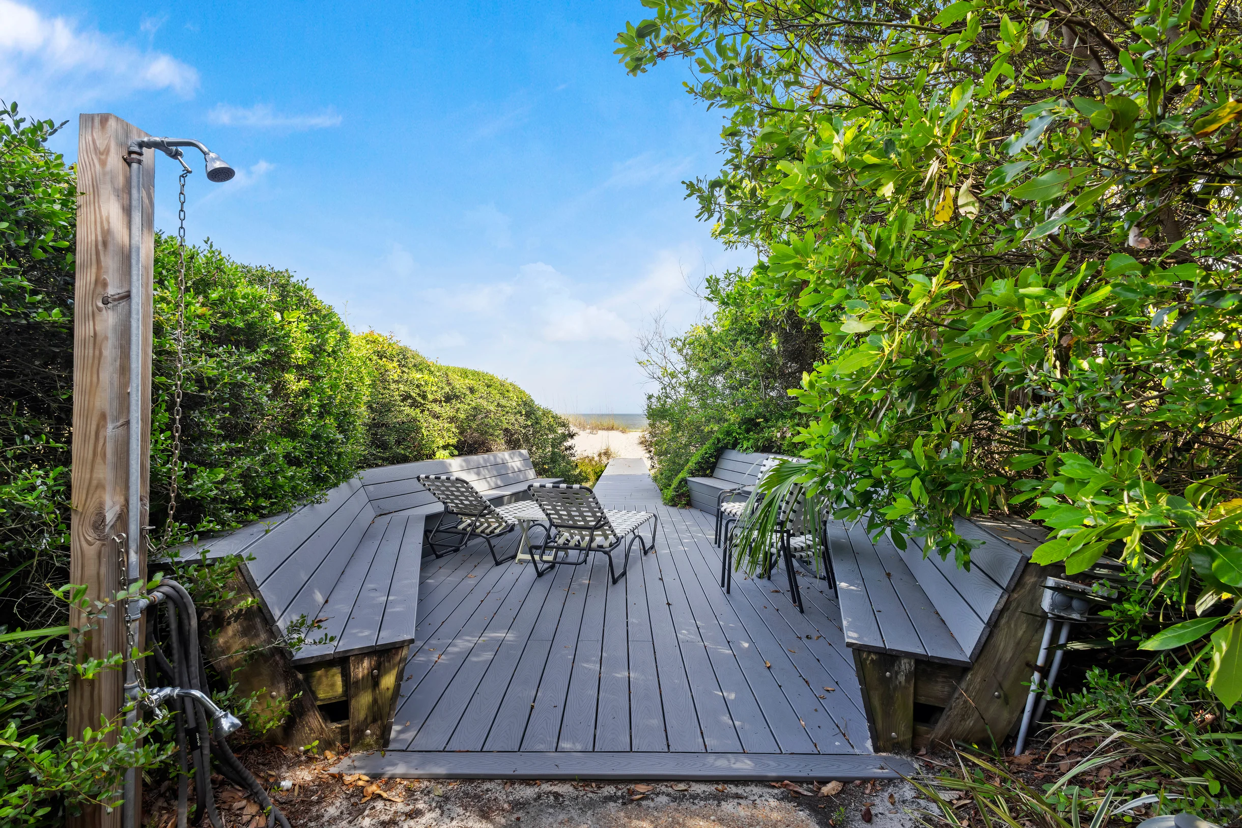 18 East Beach Lagoon #89