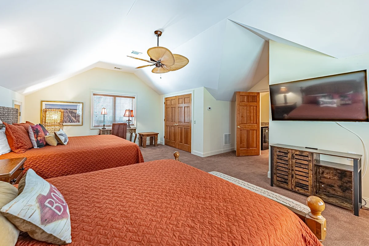 47 Heritage Road #123