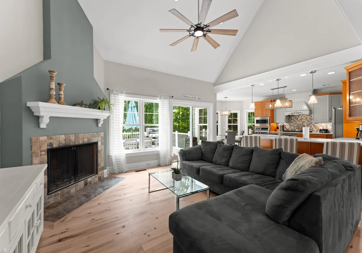 Wander Denver Shores