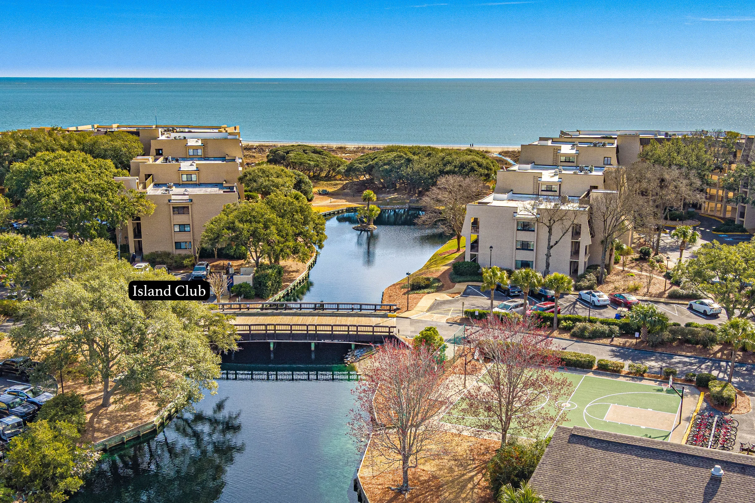 6105 Island Club #80