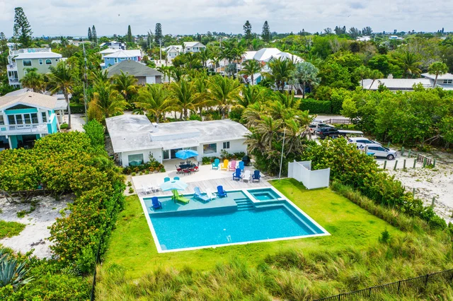 Wander Holmes Beach Golden #67