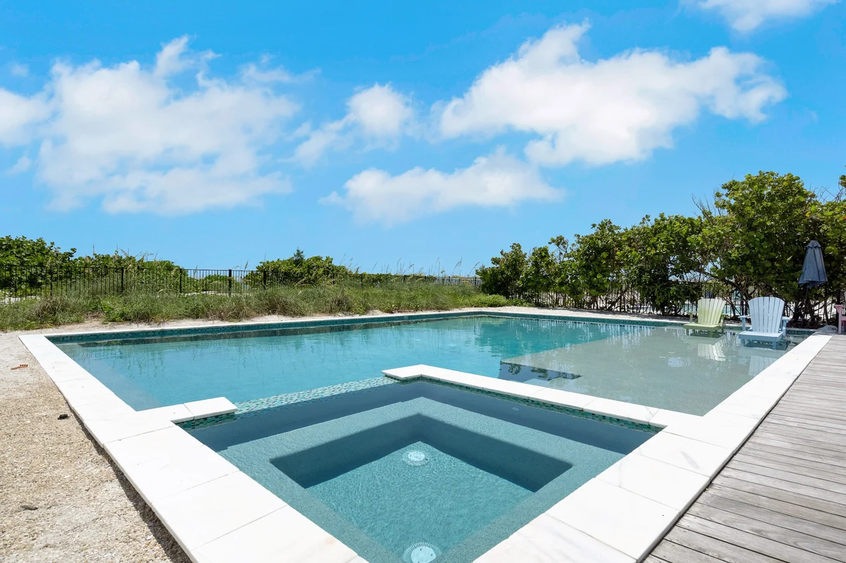 Wander Holmes Beach Golden #75