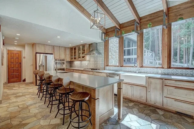 Creekside Chateau #70