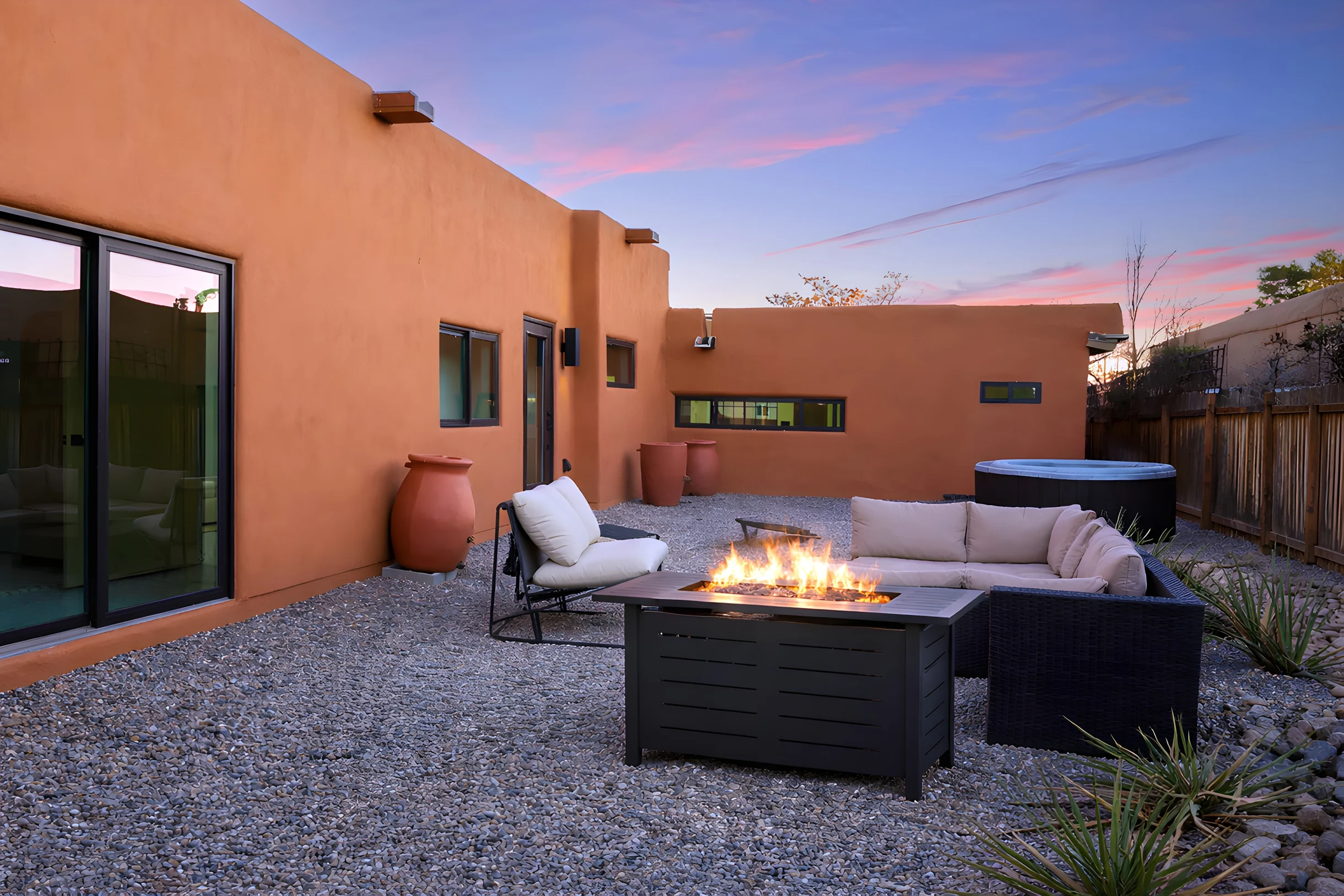 The Nicho House: Ultra-Modern Adobe - Near Plaza #3