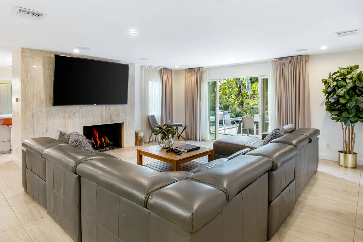 Wander Bel Air Estate