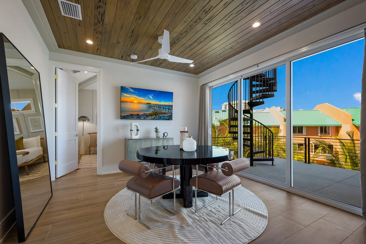 Wander Lido Palms #58