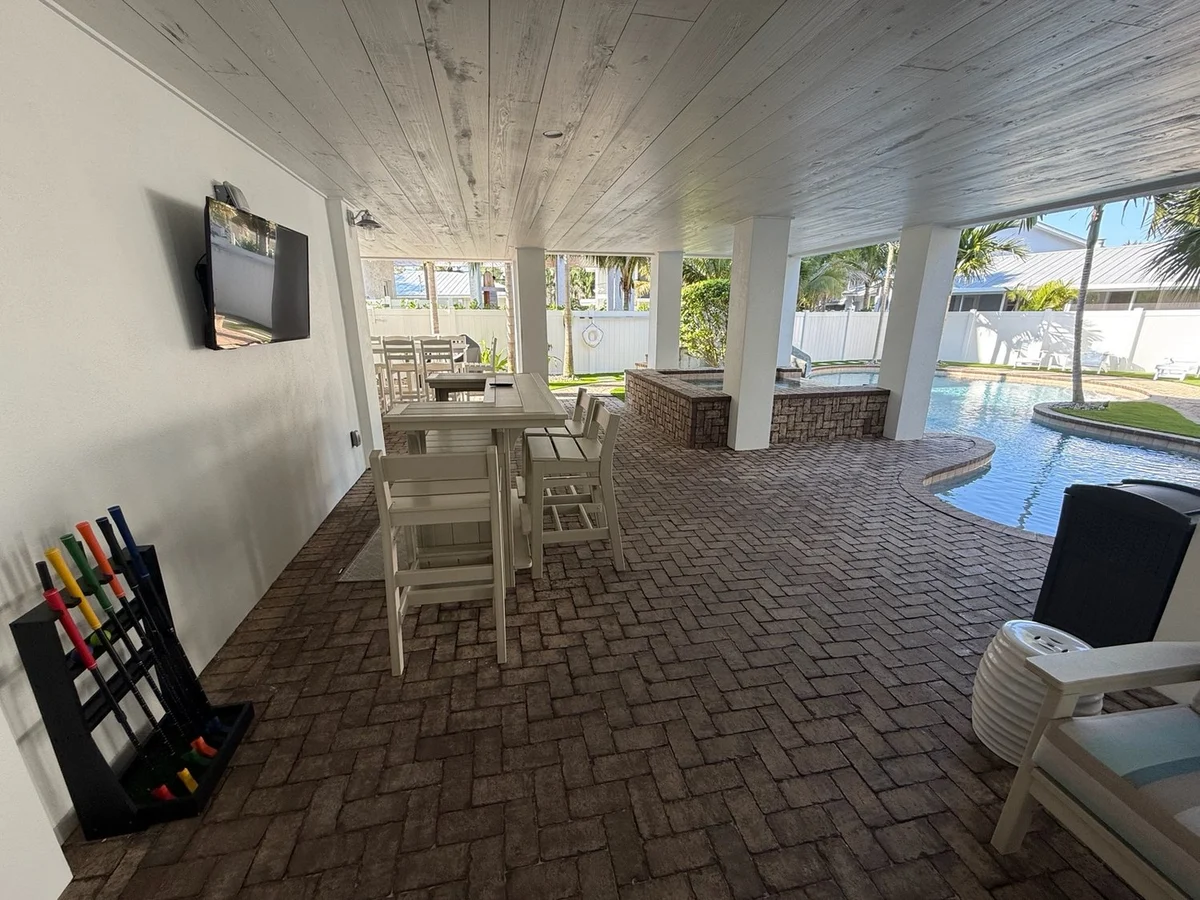 Wander Siesta Key Golden