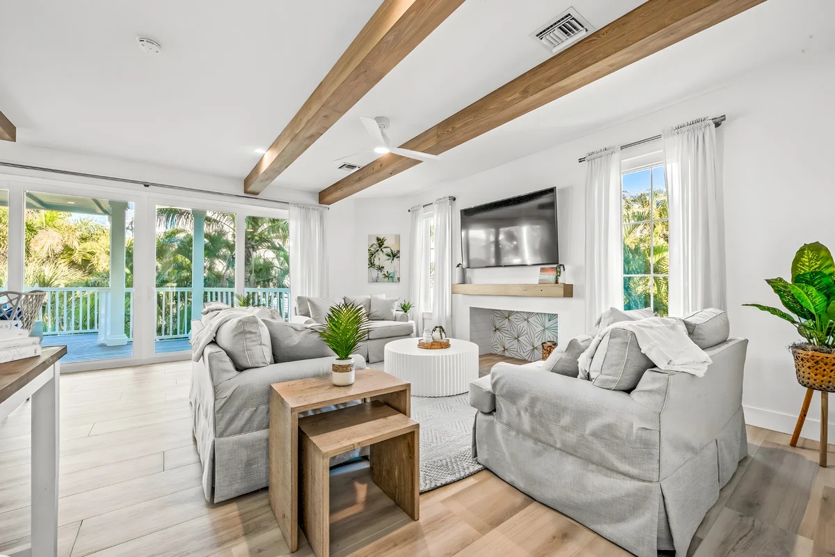 Wander Siesta Key Golden