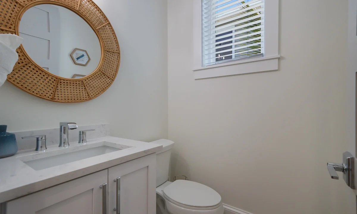 Wander Bradenton Beach Escape