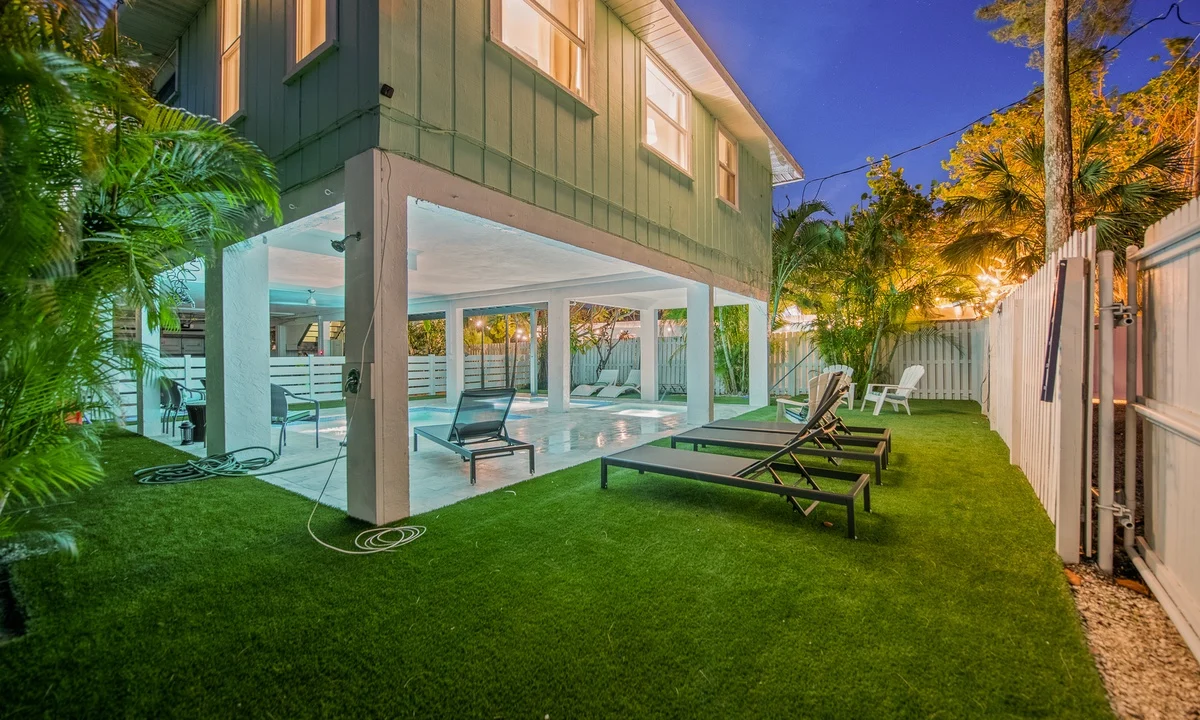 Wander Holmes Beach Pier #8