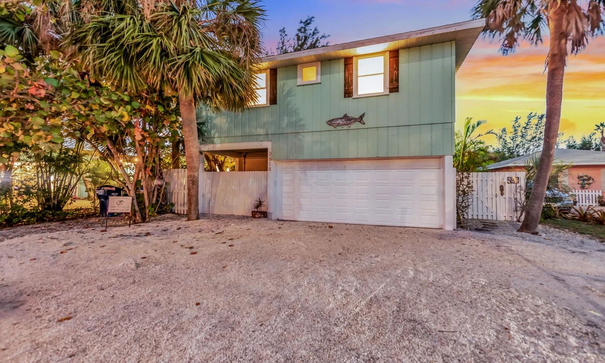 Wander Holmes Beach Pier #4