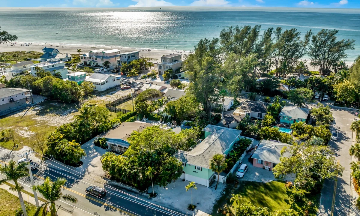 Wander Holmes Beach Pier #39