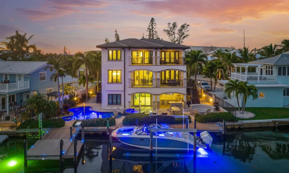 Wander Holmes Beach Harbor #4