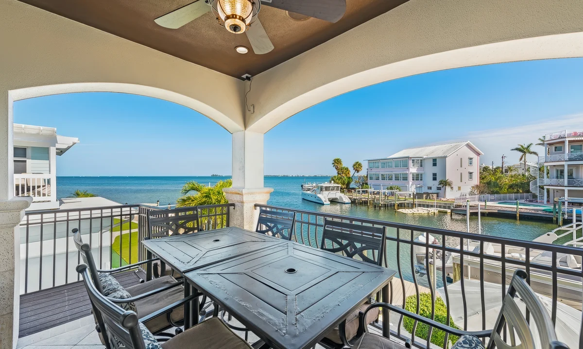 Wander Holmes Beach Harbor