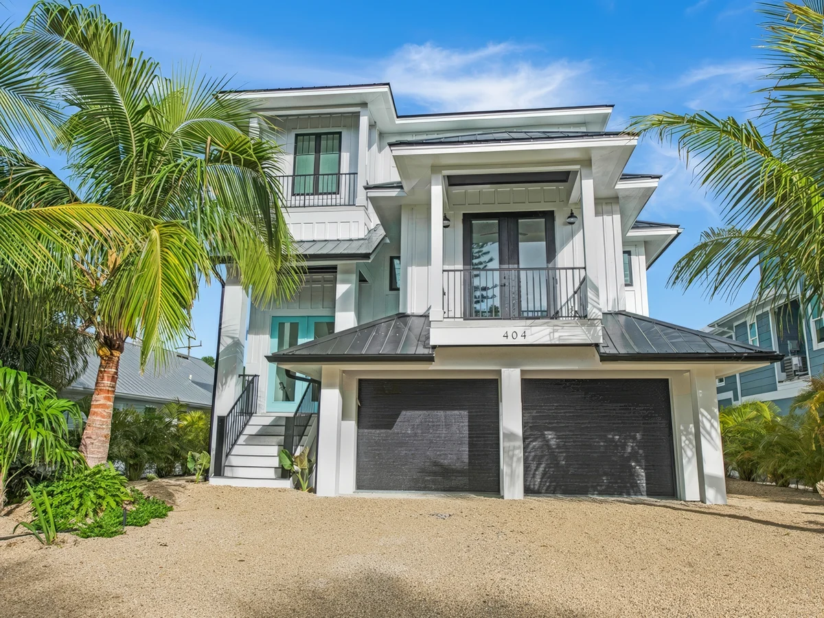 Wander Anna Maria Escape #2