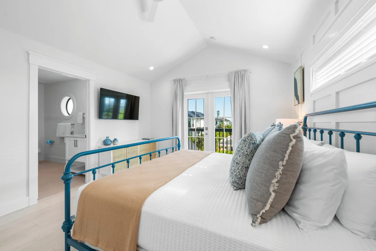 Wander Lido Key Escape #39