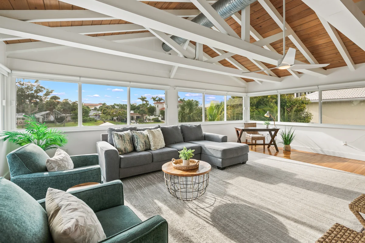 Wander Lido Key Glow #38