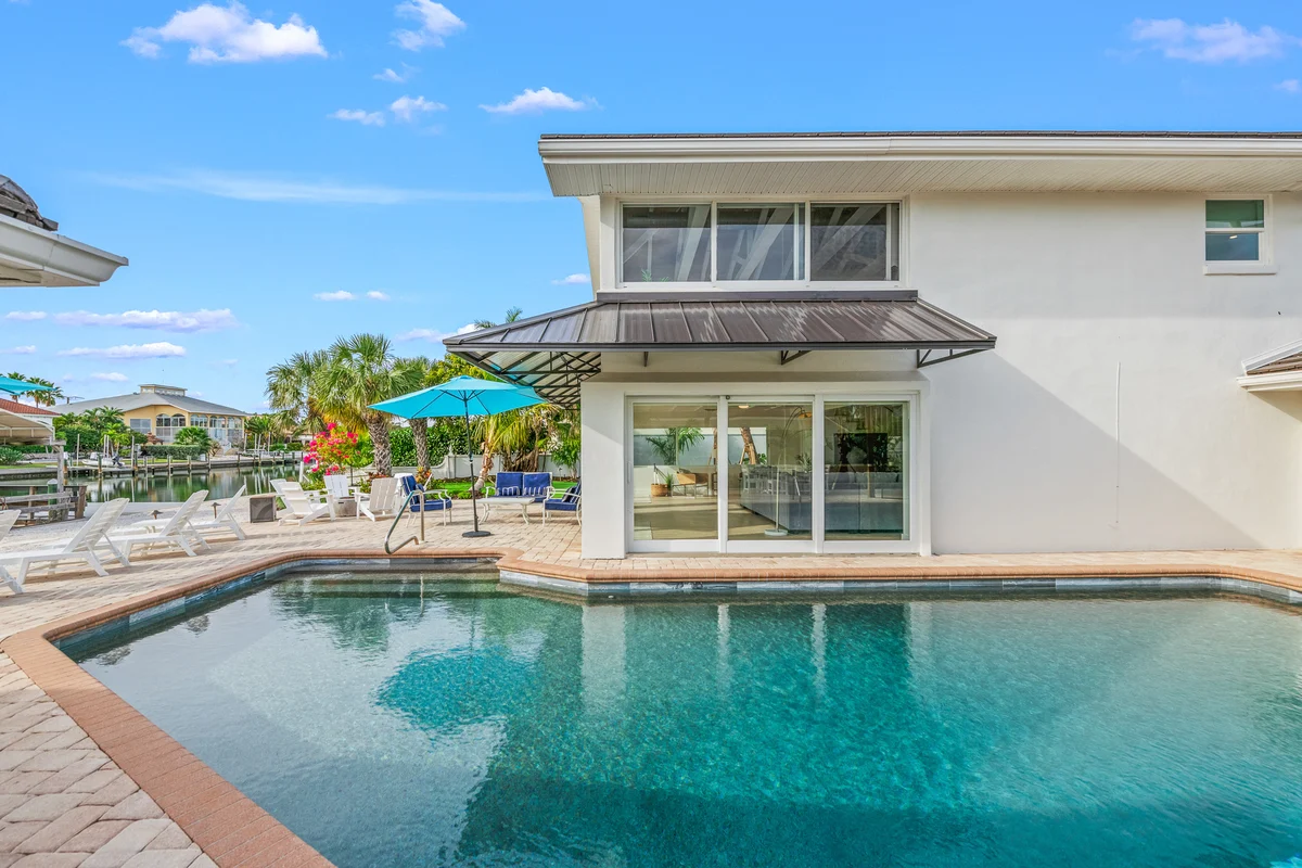 Wander Lido Key Glow