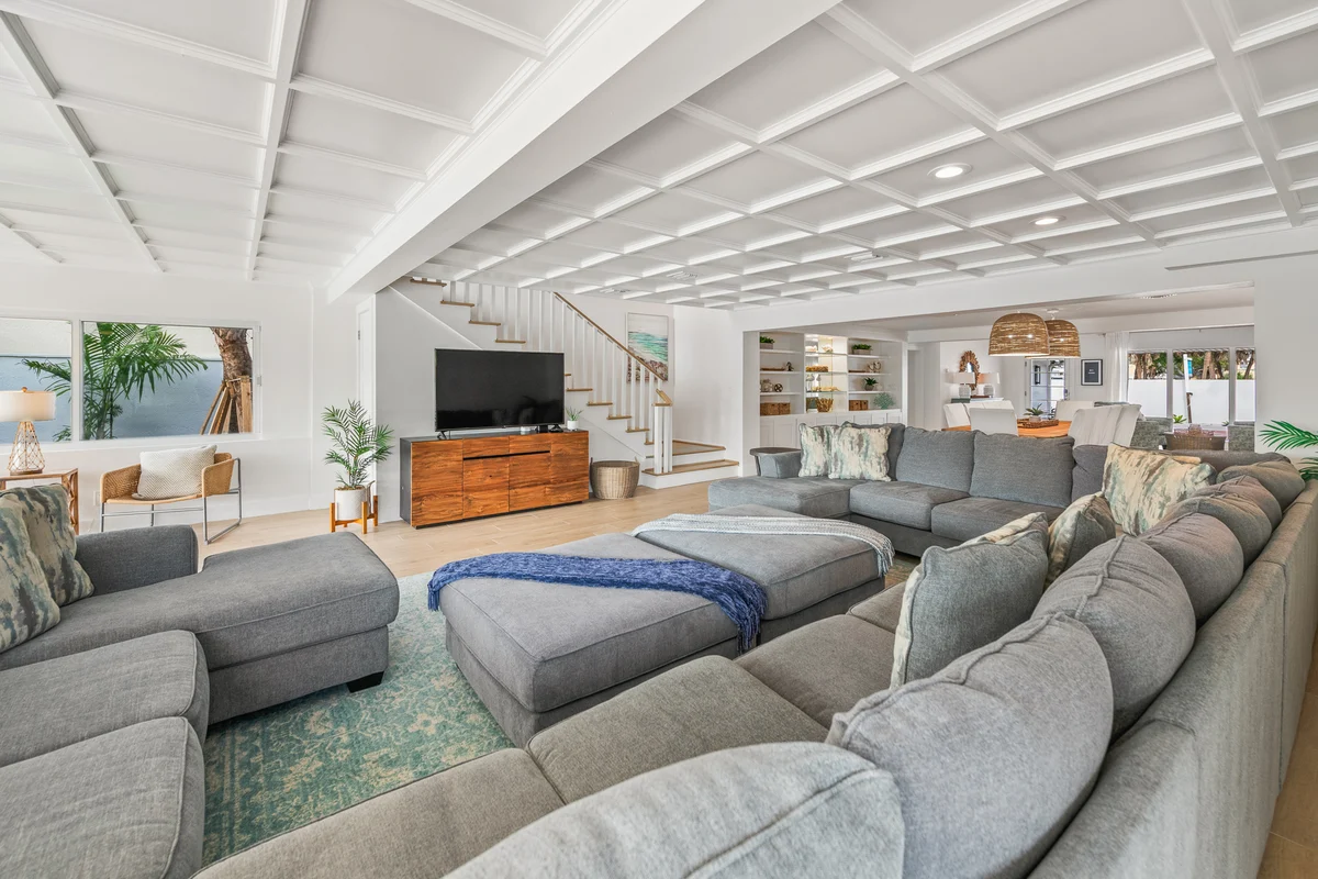 Wander Lido Key Glow #25