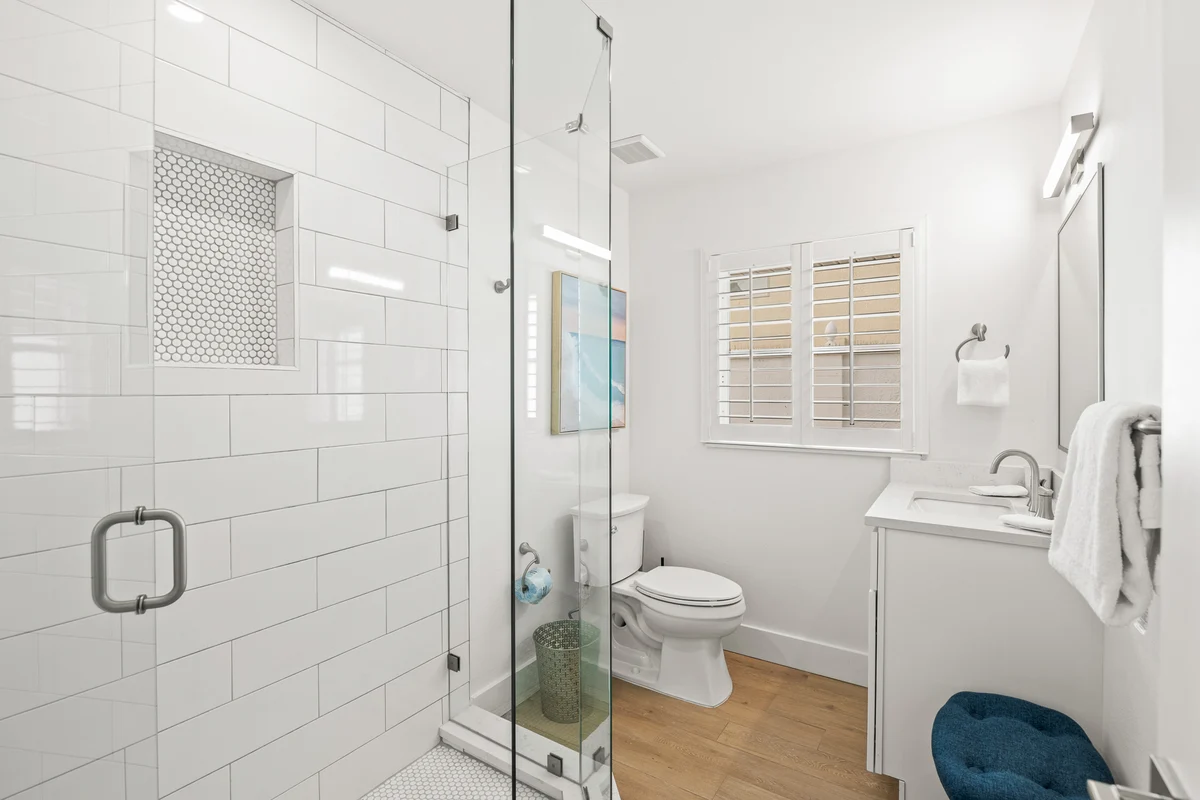 Wander Lido Key Glow #12