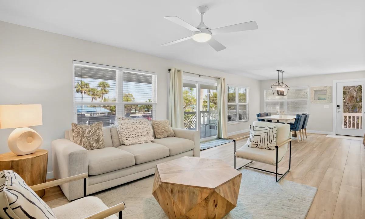 Wander Anna Maria Retreat