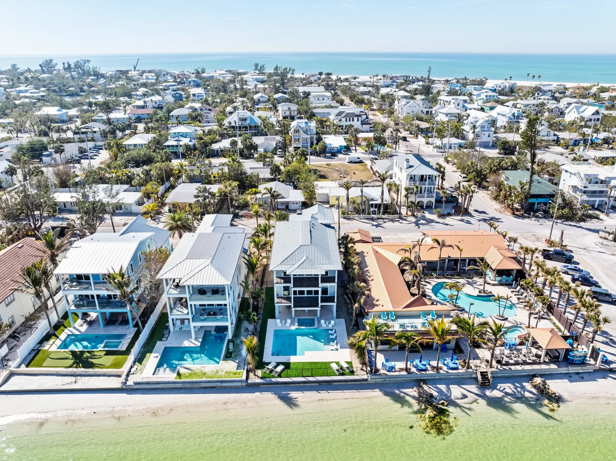 Wander Anna Maria Bay