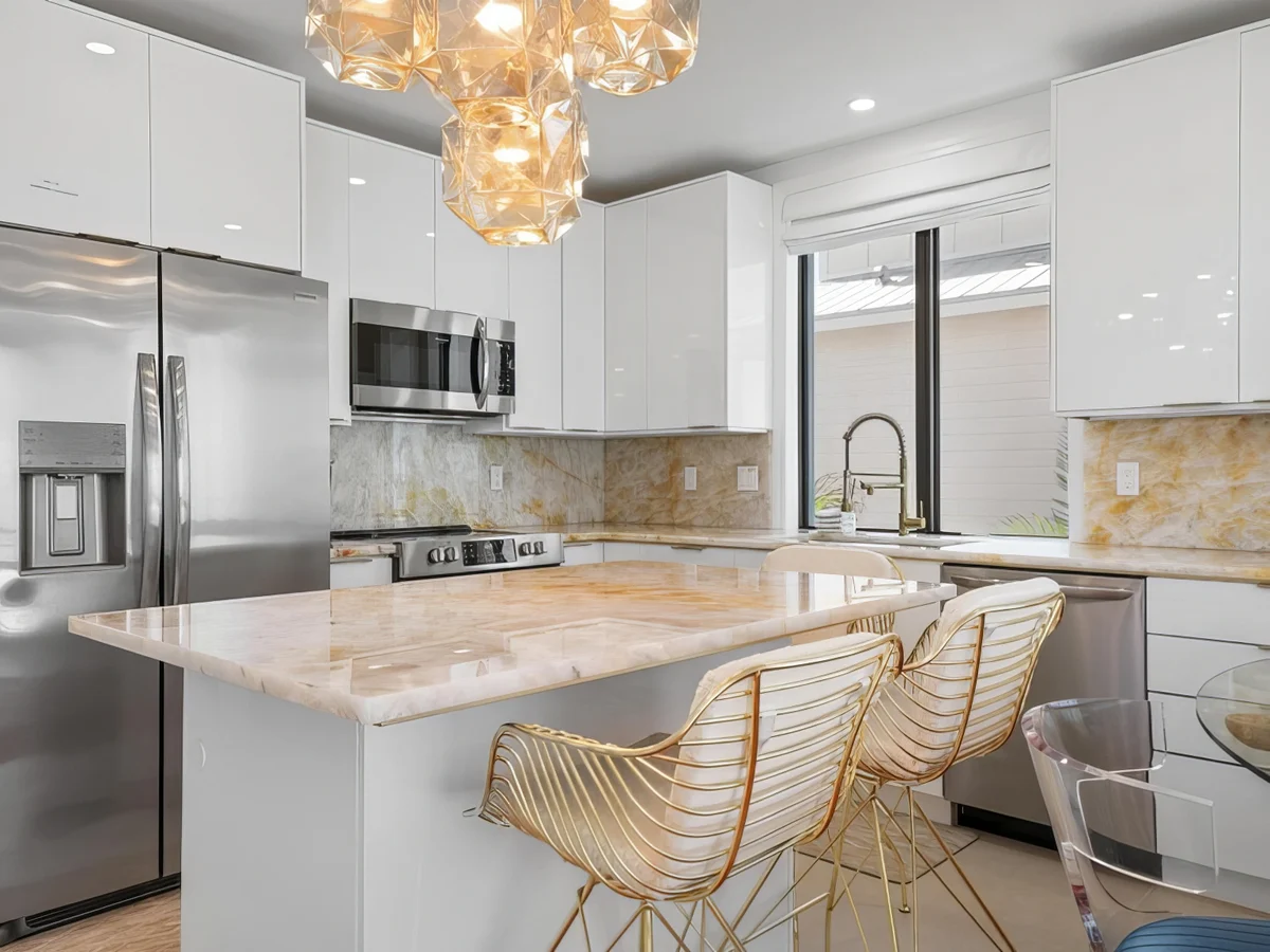 Wander Holmes Beach Sands