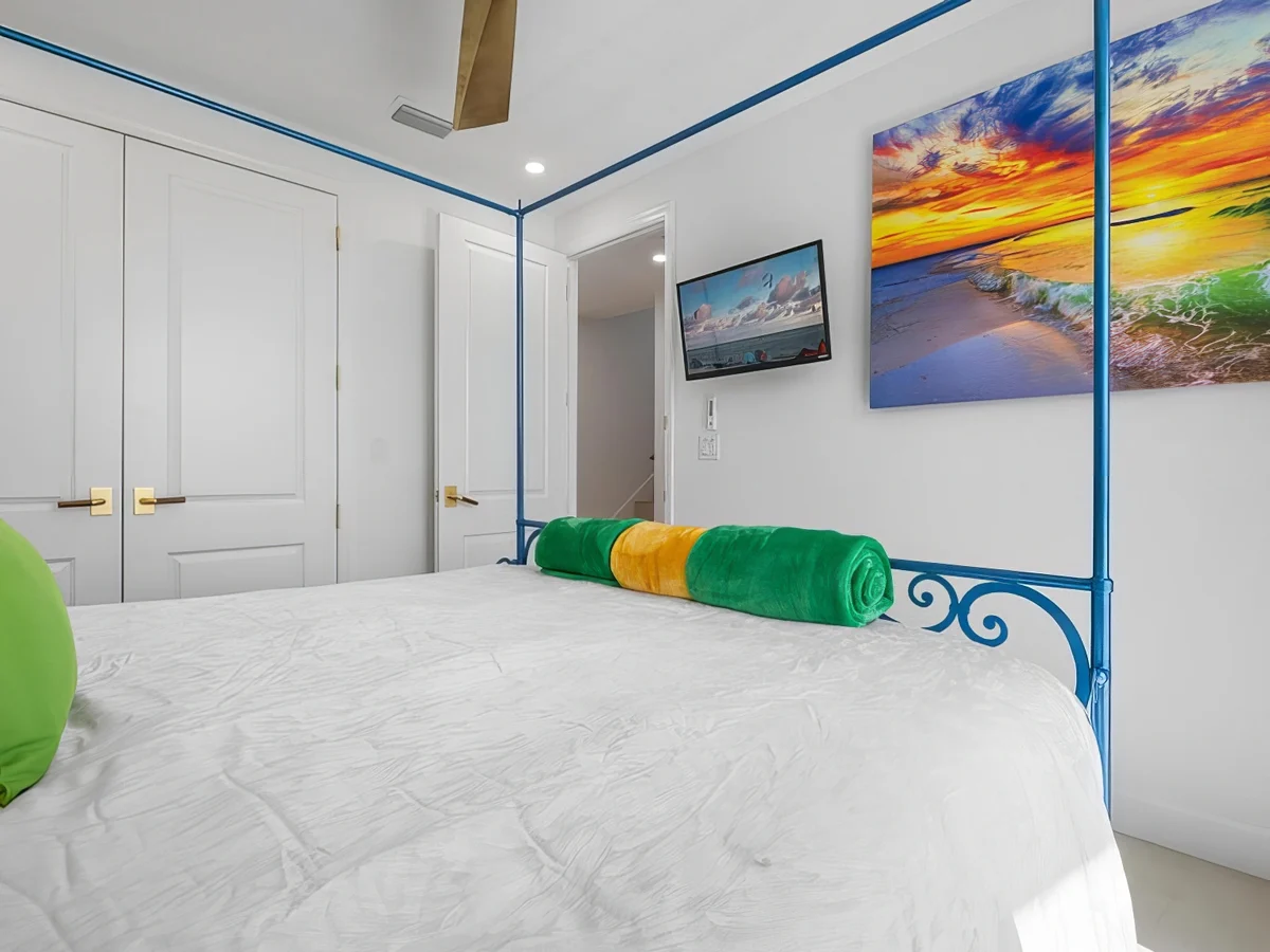 Wander Holmes Beach Sands #22