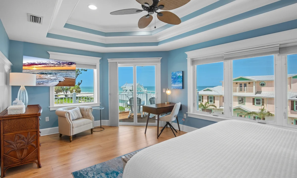 Wander Holmes Beach Glow #22