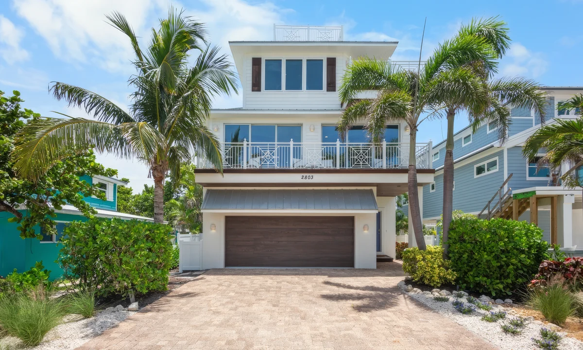 Wander Holmes Beach Glow