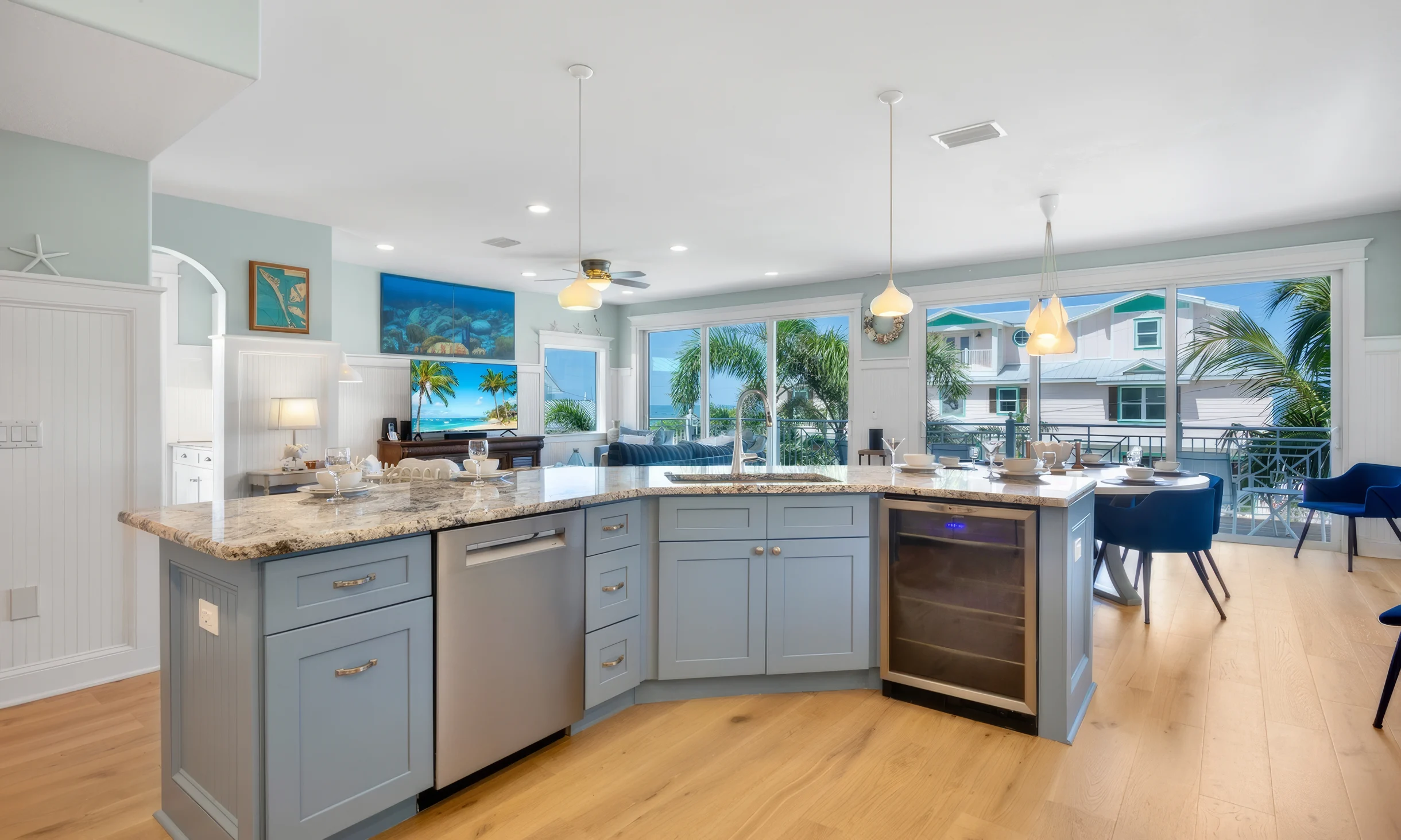 Wander Holmes Beach Glow #15