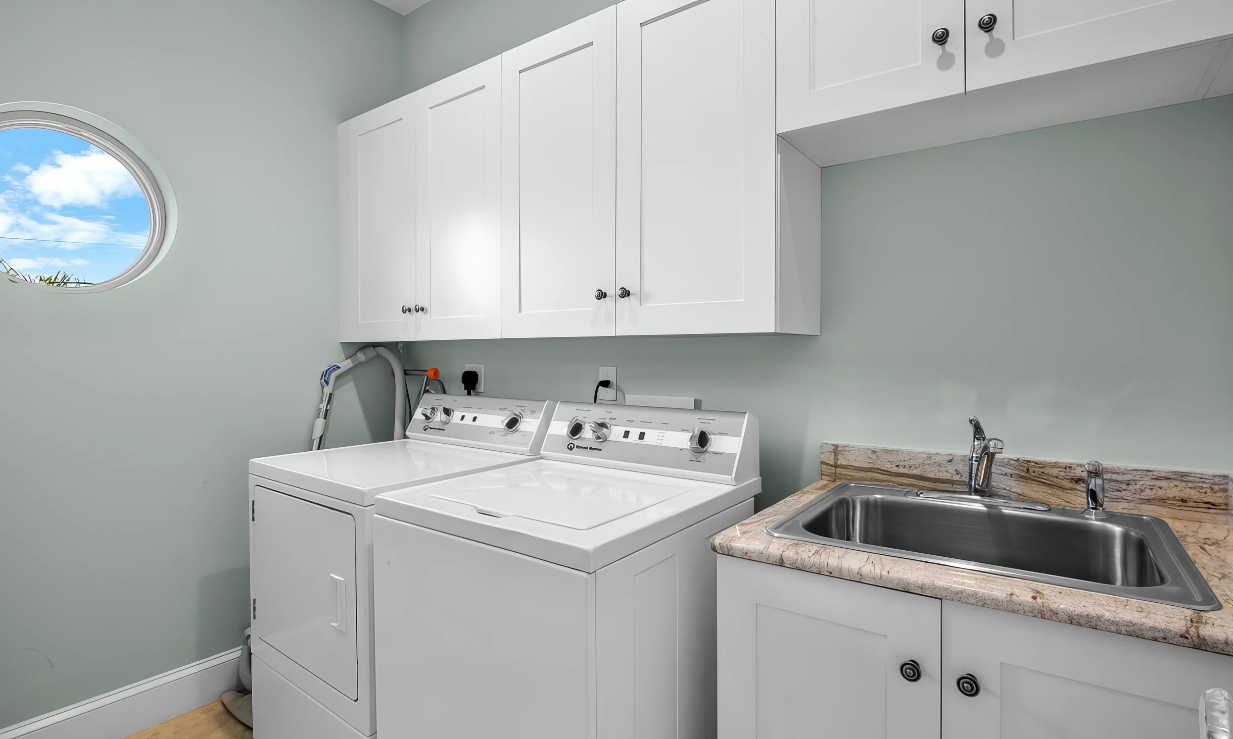 Wander Holmes Beach Glow #18