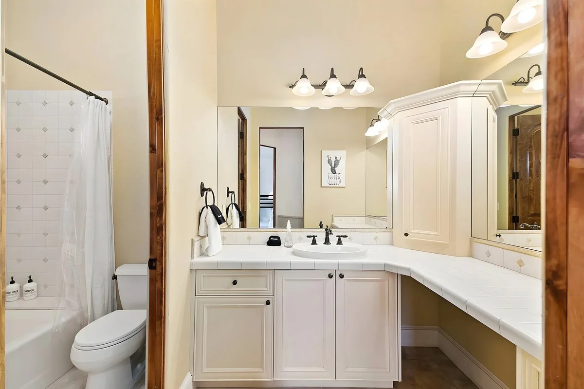 Wander Boise Canyons