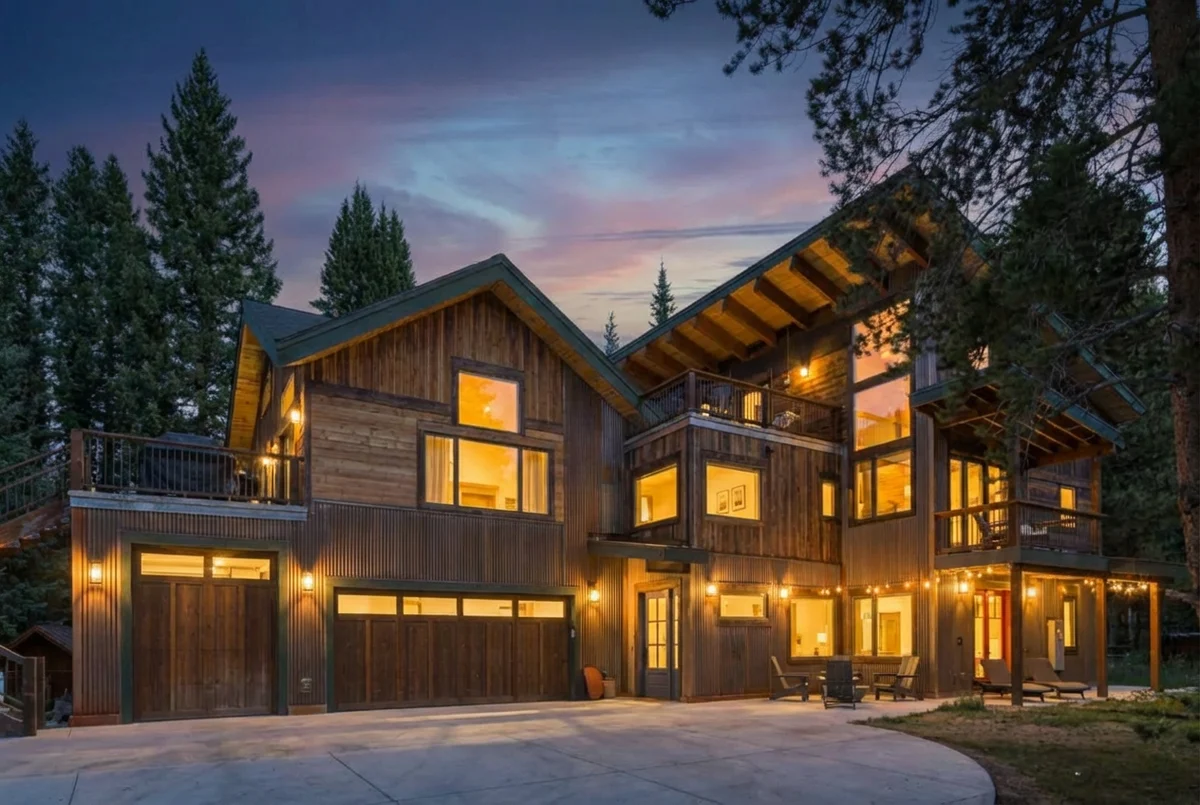 Mountain Manor #40