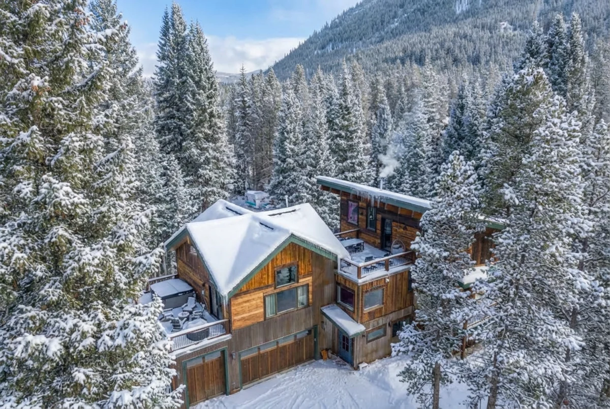 Mountain Manor #43