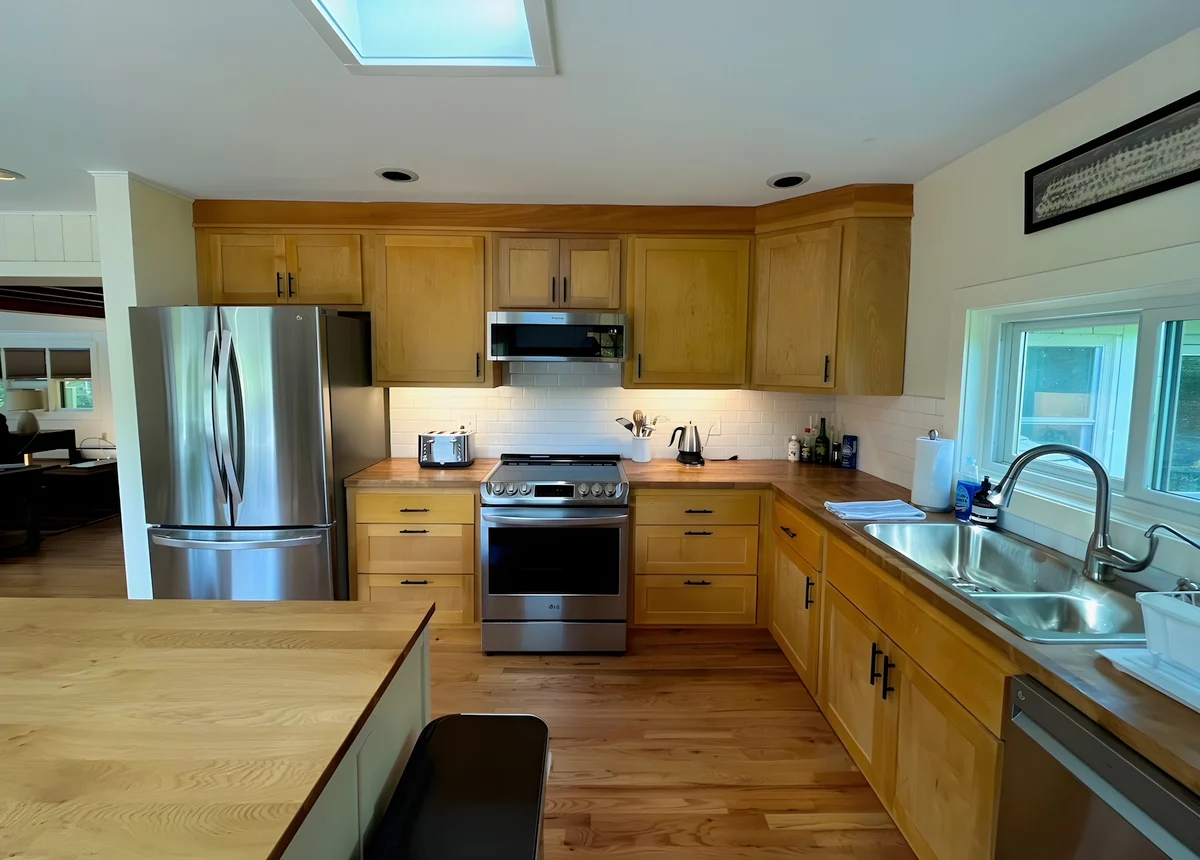 Home in Stockbridge property photo 2