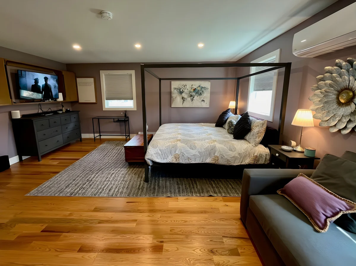 Bedroom 1 image 1