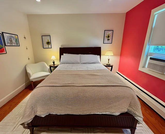 Bedroom 3 image 1